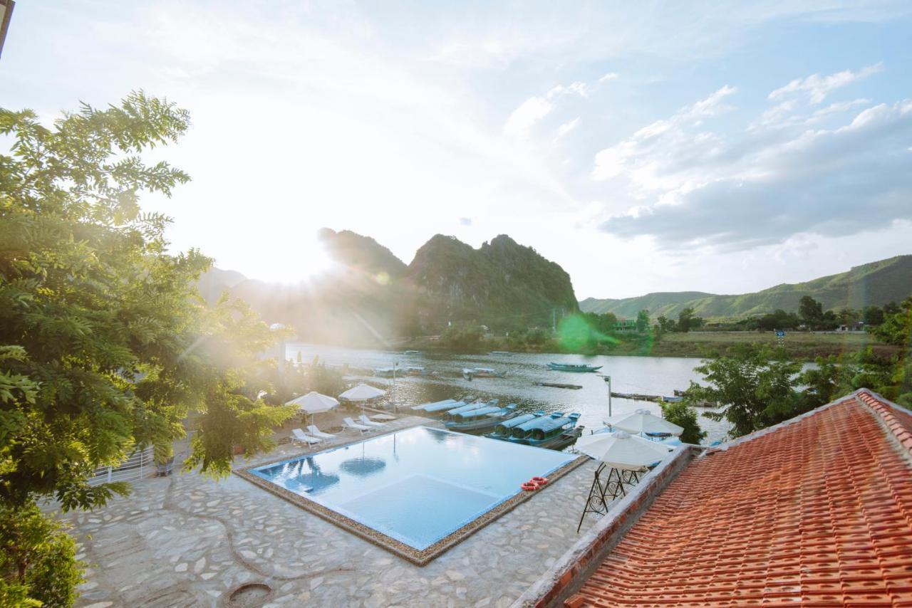 Jade Hotel Phong Nha Exterior foto
